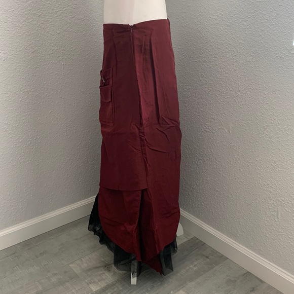 NWT Surrealist beautiful layered long skirt in plum - Picture 5 of 12